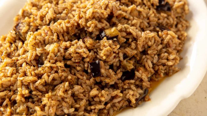 Patlıcanlı Pilav Tarifi ve Nasıl Yapılır?